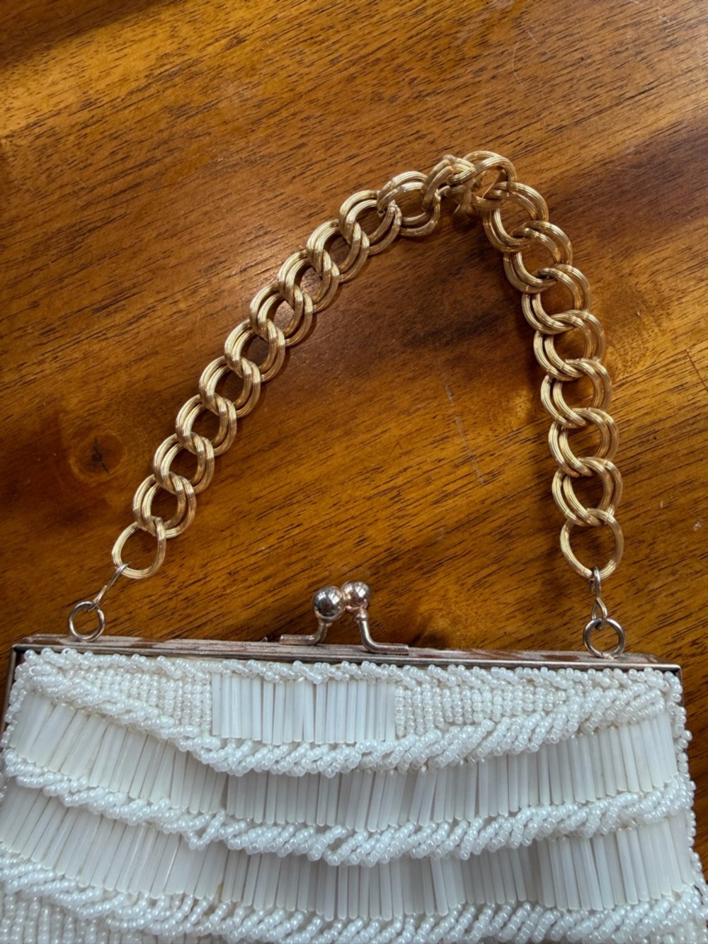 Vintage Beaded White Clasp Evening Bag with Gold Chain Handle - Picture 7 of 7